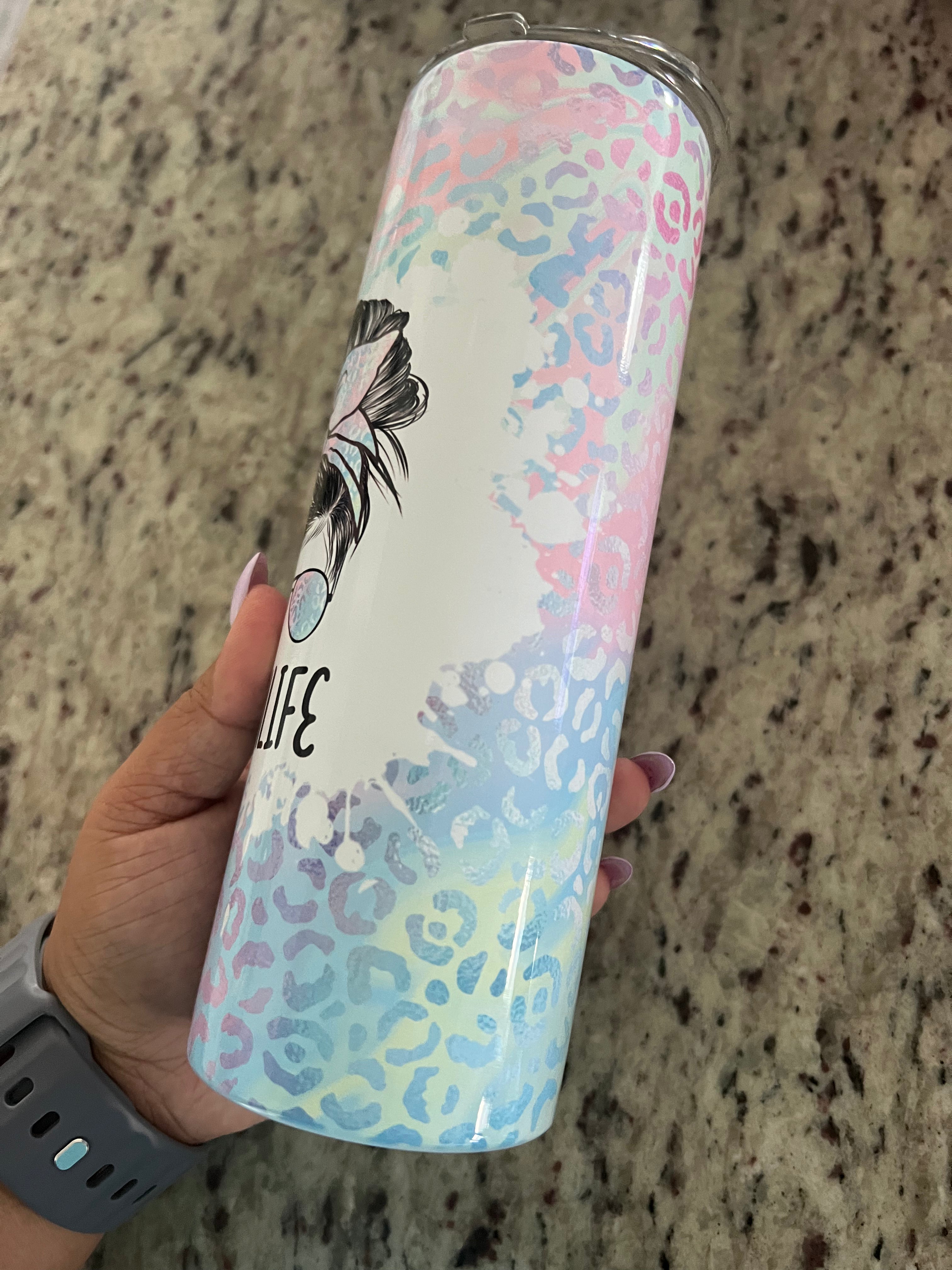 #momlife 20 oz tumbler
